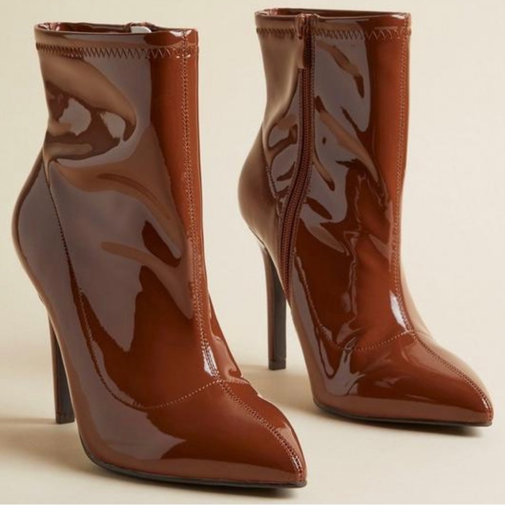 Stretch Pointed Toe Heel Bootie
